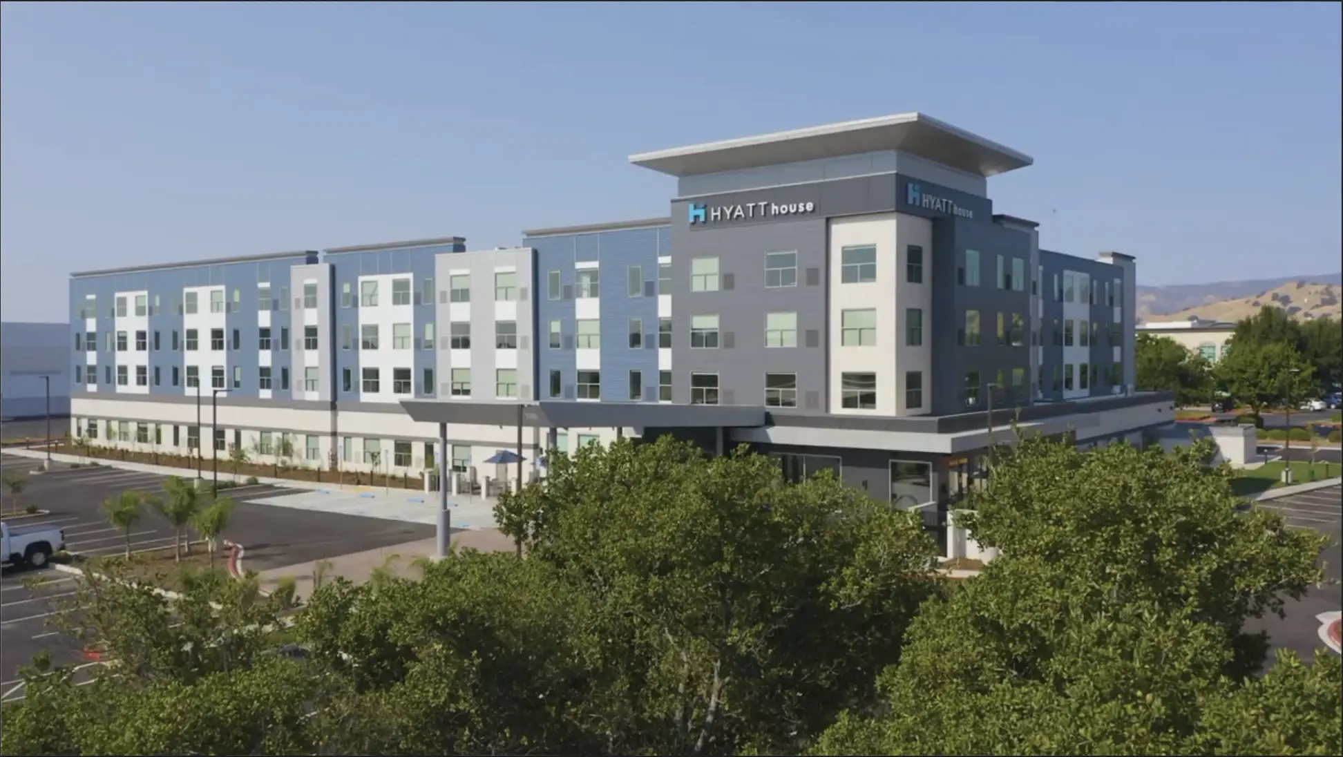 30 second masthead hotel video preview